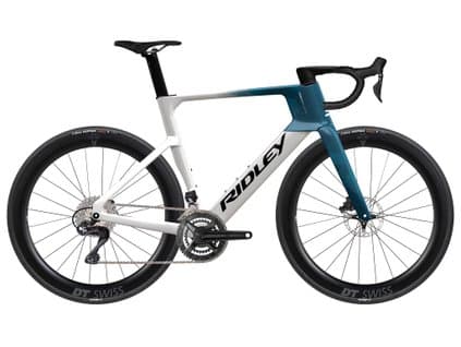 Cestný aero elektrobicykel Ridley E-NOAH Ultegra Di2 White/Black/Petrol Blue Metallic 2026